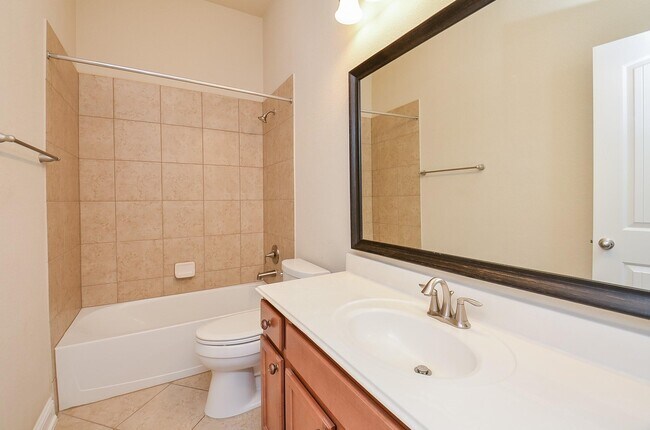 Building Photo - 27515 Huggins Crest Ct