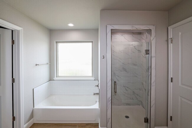 Building Photo - Available with Our Lease with Purchase Opt...