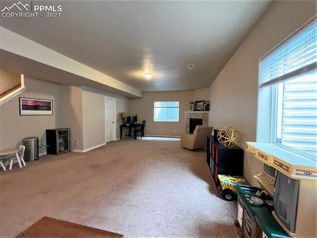 Building Photo - 2373 Spring Blossom Dr