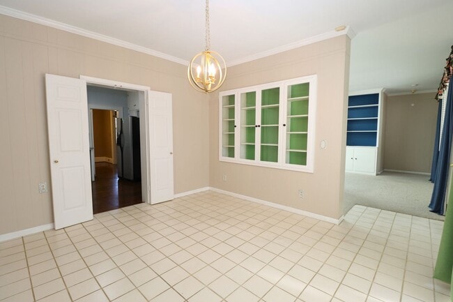 Building Photo - Charming 3 Bedroom, 2 Bath Brick Bungalow ...