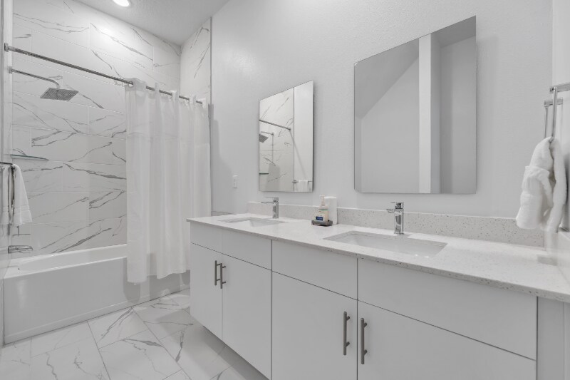 Building Photo - 391 Famagusta Dr