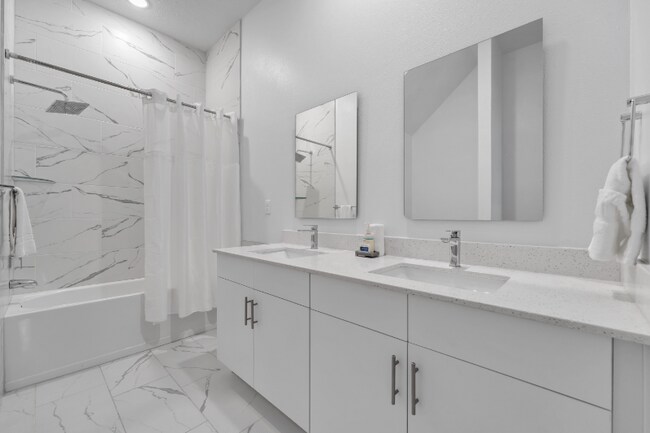 Building Photo - 391 Famagusta Dr