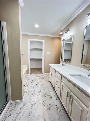 Building Photo - 204 Pear Tree Pl
