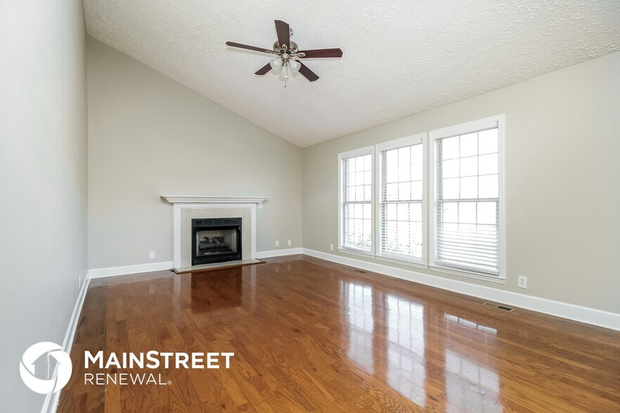 Building Photo - 115 Cedar Forest Dr