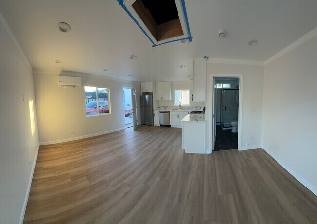 Building Photo - 8156 Vanscoy Ave