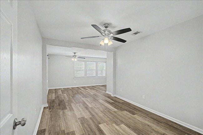 Building Photo - 2204 Mason Dr