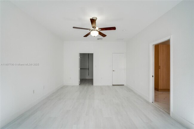 Building Photo - 7500 NW 107th Pl