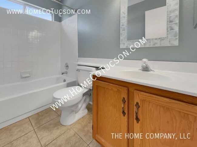 Building Photo - 2061 N Nightshade Dr