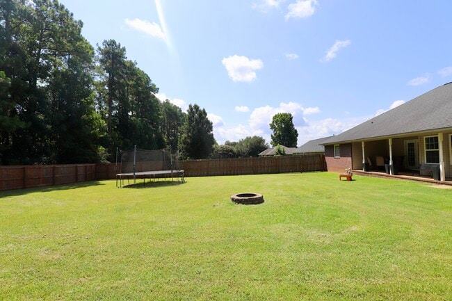 Building Photo - 4370 Excursion Dr