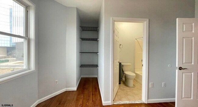 Building Photo - 222 S Rhode Island Ave