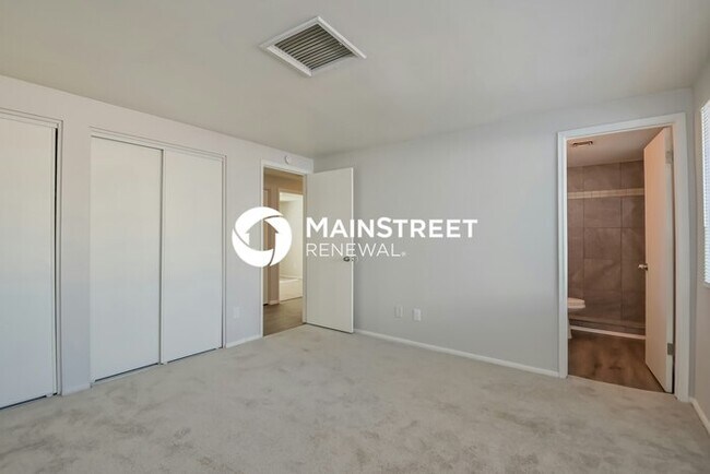 Building Photo - 3 Bedroom Pet-Friendly Home in Tucson, AZ ...