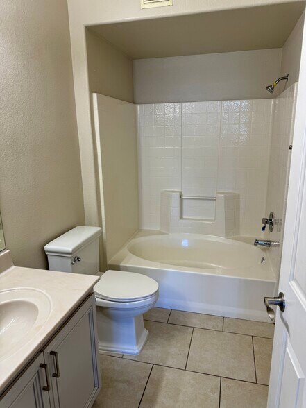 Building Photo - 7147 S Durango Dr