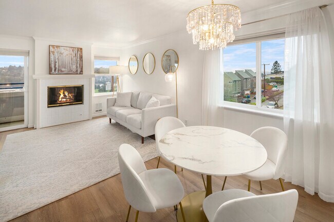 Building Photo - 2244 13th Ave W