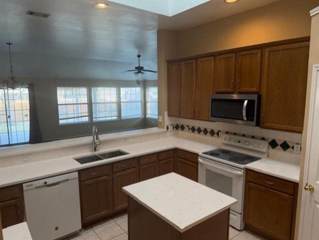 Building Photo - 4206 Tanglewood Ln