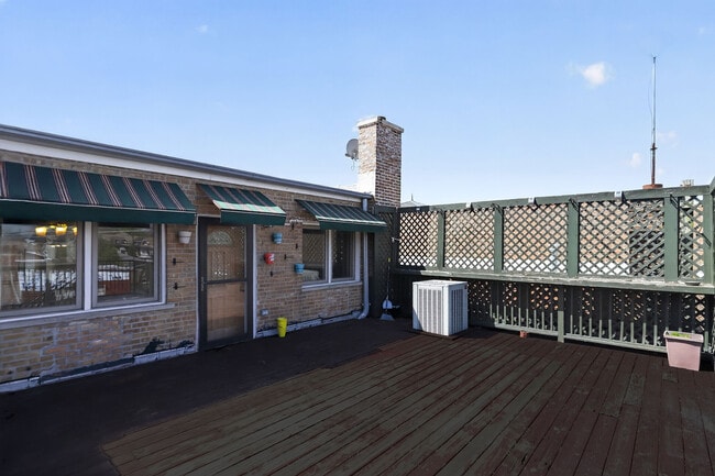 Building Photo - 7036 Cermak Rd