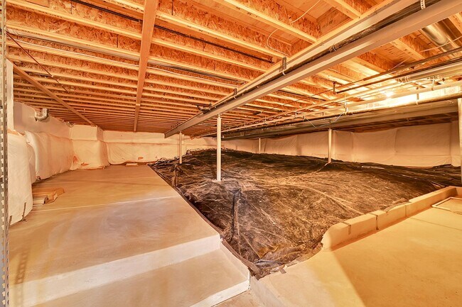 Building Photo - 4 bedroom, 3 bath with separate ADU