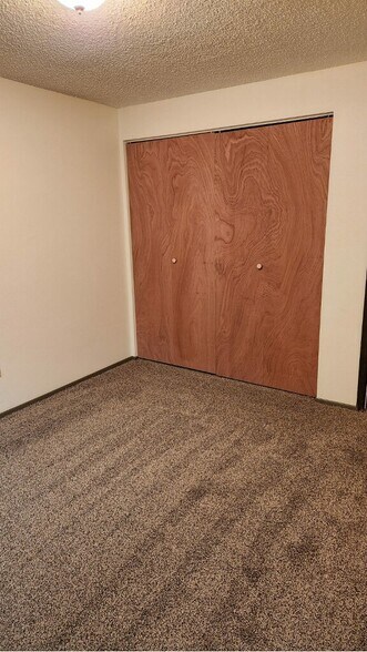 Building Photo - 1442 Salishan St SE