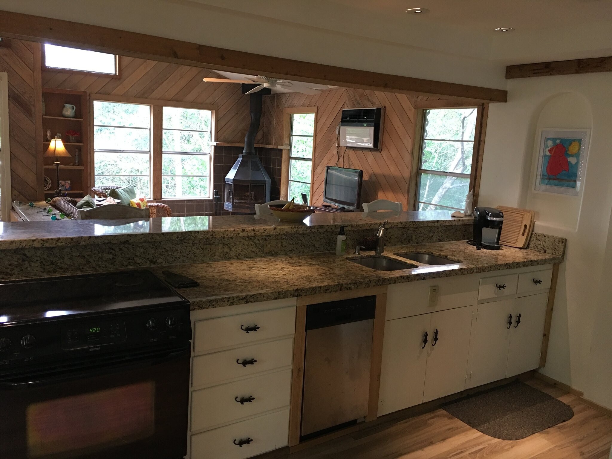 Building Photo - 16142 Spring Branch Trail