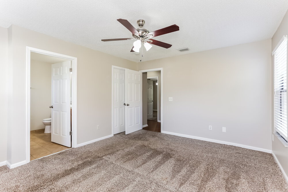 Building Photo - 11690 Cherry Bark Dr W