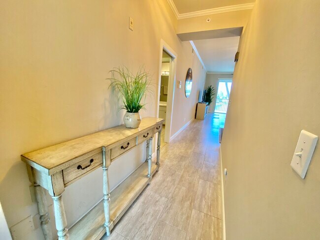 Building Photo - 7515 Stoneybrook Dr