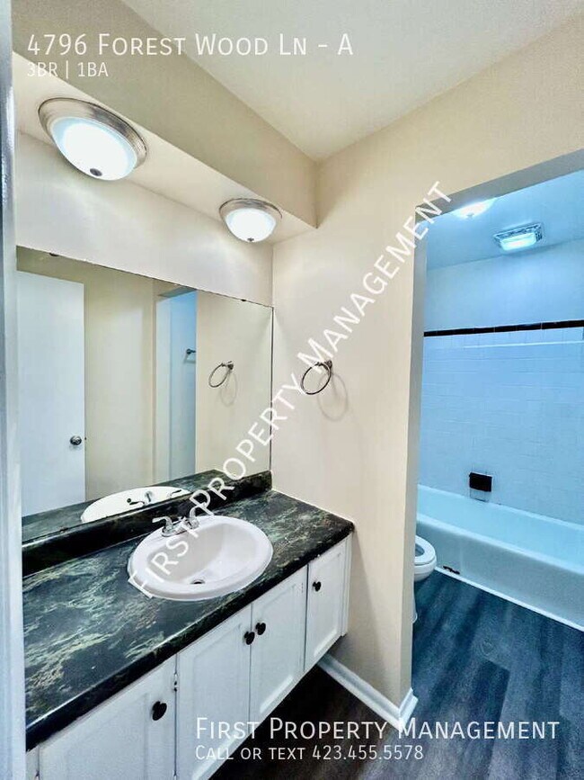 Building Photo - 4796 Forest Wood Ln