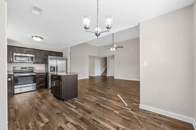 Building Photo - 1062 Whitney Dr