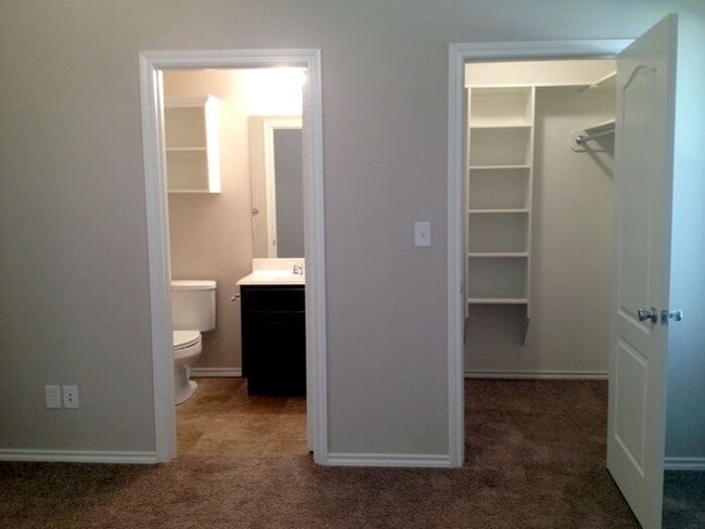 Building Photo - Coming Soon: 2 Bedroom, 2 Bathroom Duplex in Lindale!