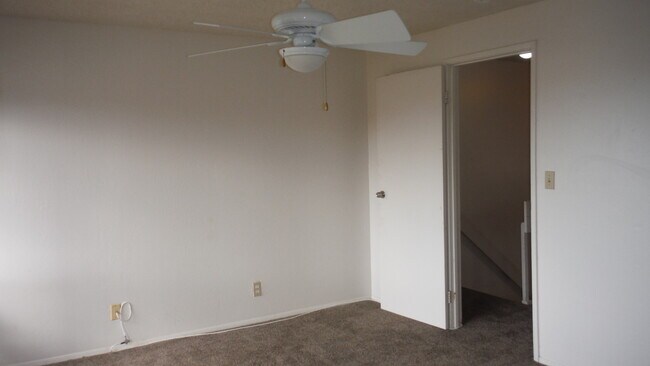 Building Photo - 112SEN