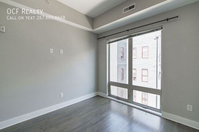 Building Photo - 1607 Catharine St