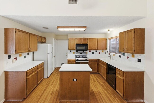 Building Photo - 11931 Bittern Hollow