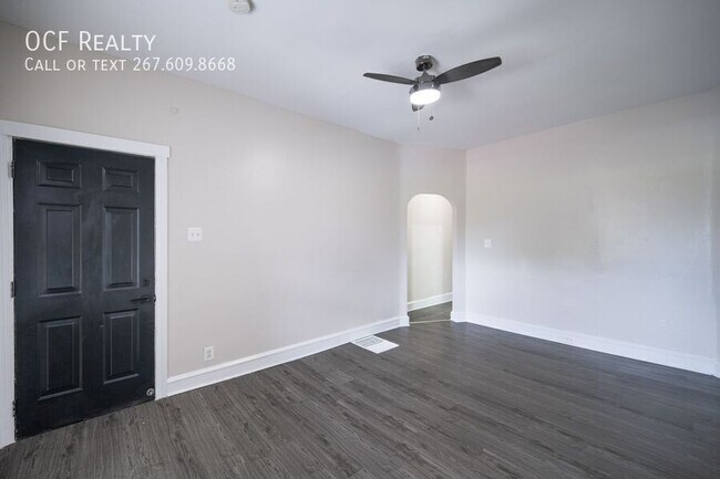 Building Photo - 5847 Willows Ave