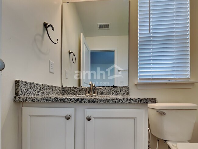 Building Photo - 445 Brookgreen Dr