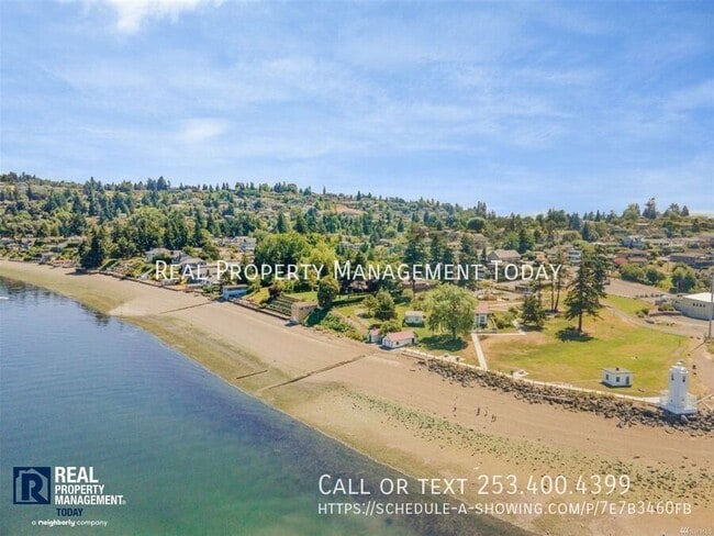 Building Photo - 5304 Hyada Blvd NE