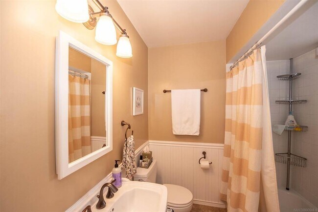 Building Photo - Upgraded Single Family Home in Allied Gard...