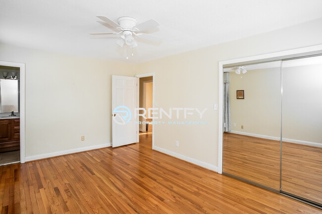 Building Photo - 606 Milford Hills Rd