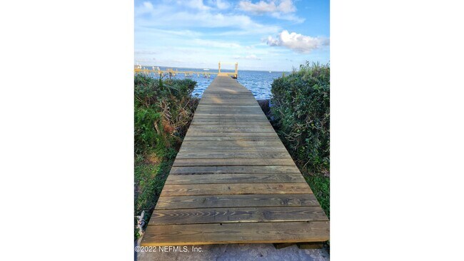 Building Photo - 212 St Johns Ave