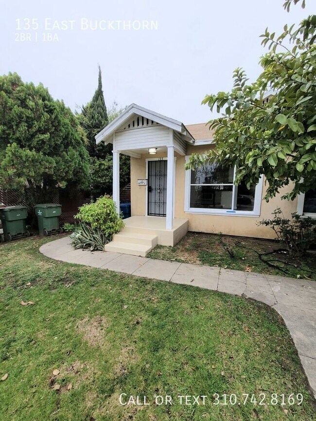 Building Photo - 135 East Buckthorn-