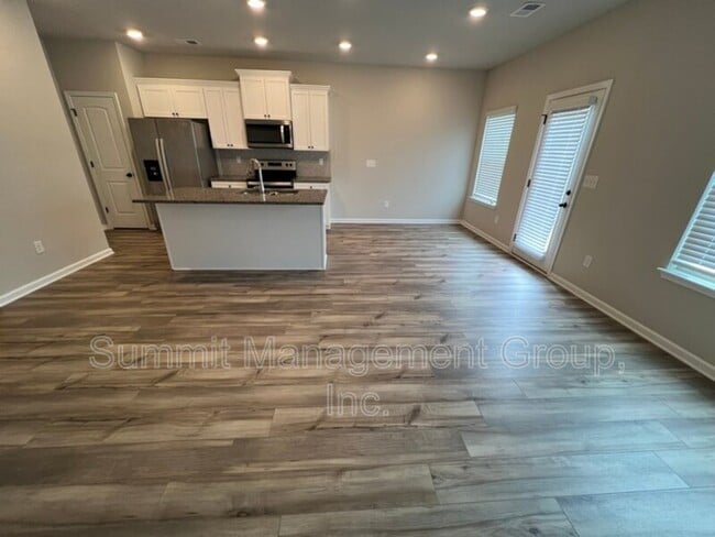 Building Photo - 130 Skipjack Ct