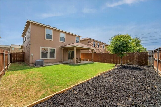 Building Photo - 11012 Culzean Dr
