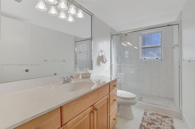 Building Photo - 7300 Lake Cir Dr