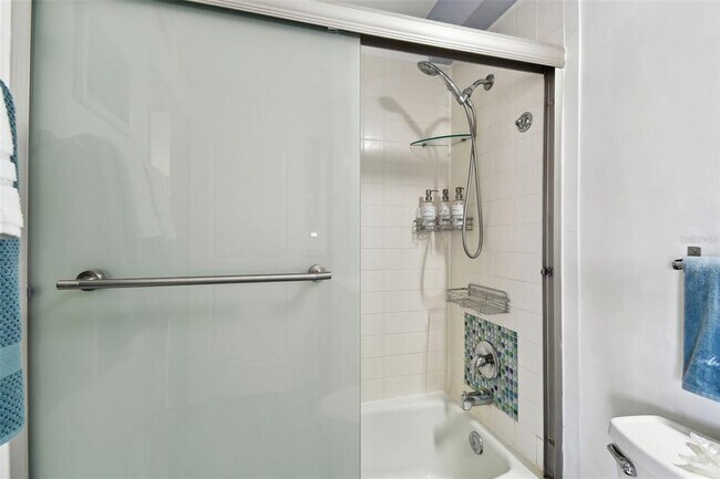Building Photo - 255 Dolphin Point