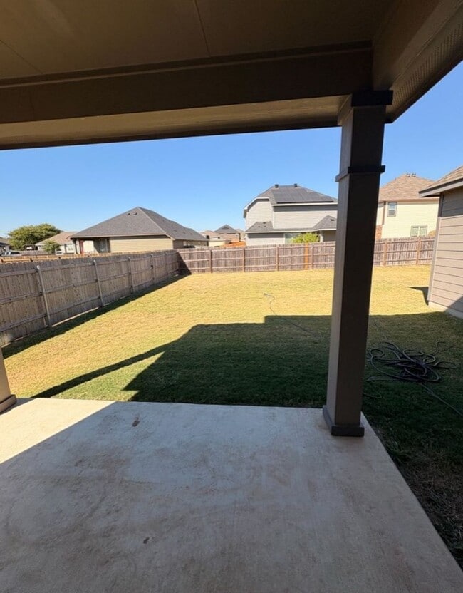 Building Photo - 1814 Bayou Wood Ln