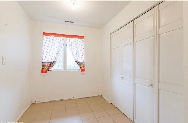 Building Photo - 1525 Sander Ct