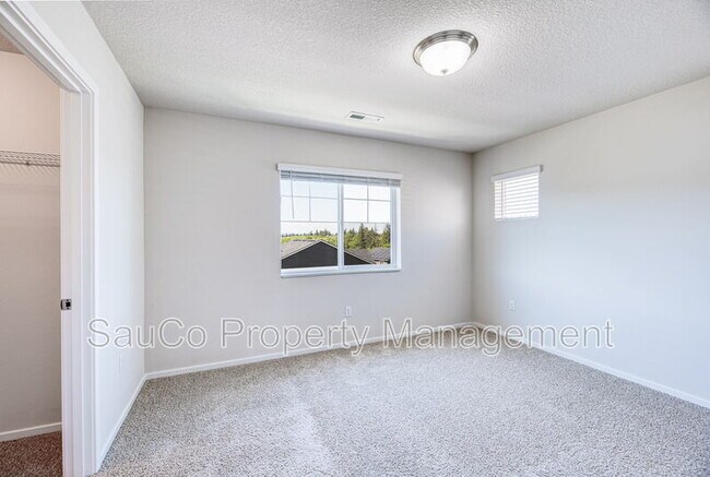 Building Photo - 17291 NW Shackelford Rd