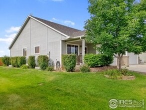Building Photo - 1724 Canary Pl