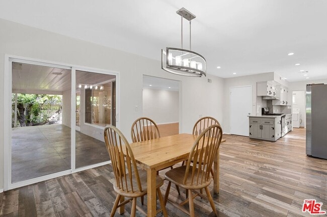 Building Photo - 15543 Del Gado Dr