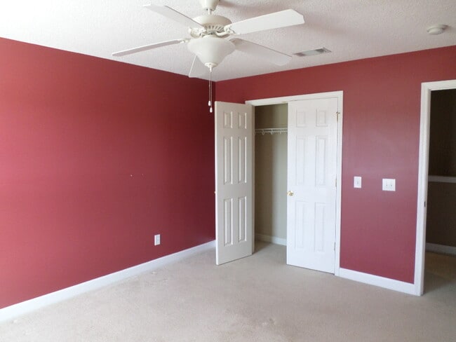Building Photo - 400 Conley Dr