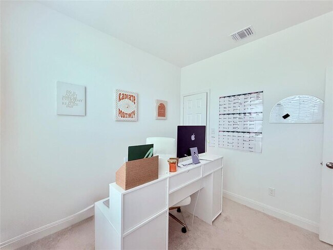 Building Photo - 513 Senca Pk