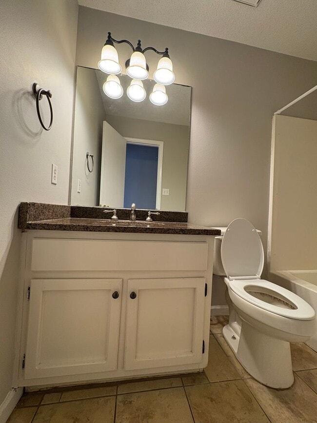 Building Photo - For Rent