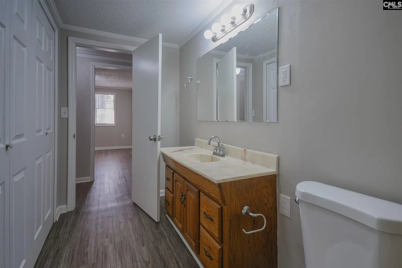 Building Photo - 945 State Rd S-32-1466